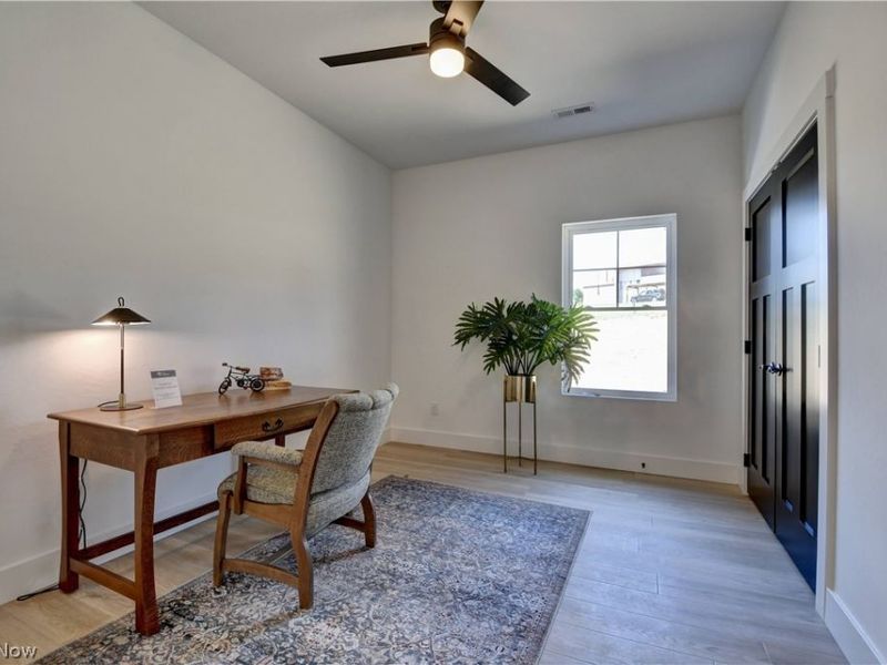 821 SW Miller Avenue, Sugarcreek, OH 44681 Photo 17