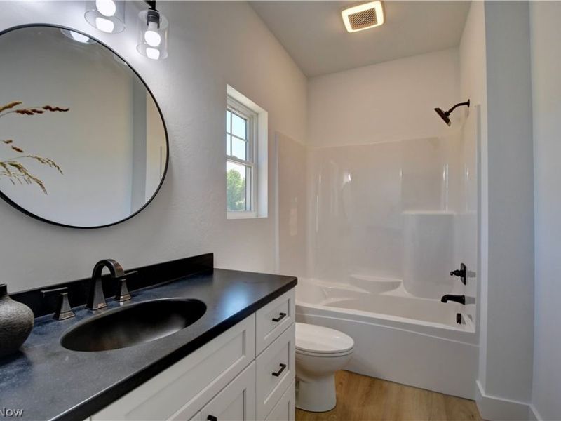 821 SW Miller Avenue, Sugarcreek, OH 44681 Photo 19
