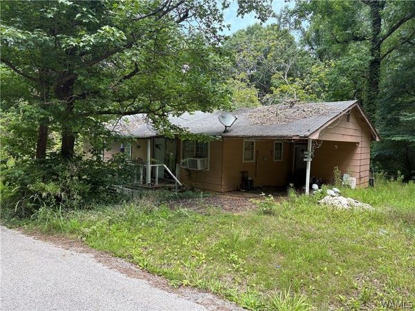 40 Walker Drive, Fayette, AL 35555