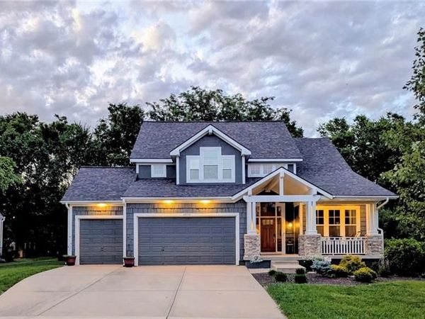 4834 W 155th Terrace, Overland Park, KS 66224