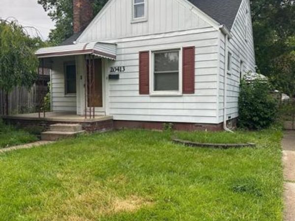 20413 Kingsville Street, Harper Woods, MI 48225