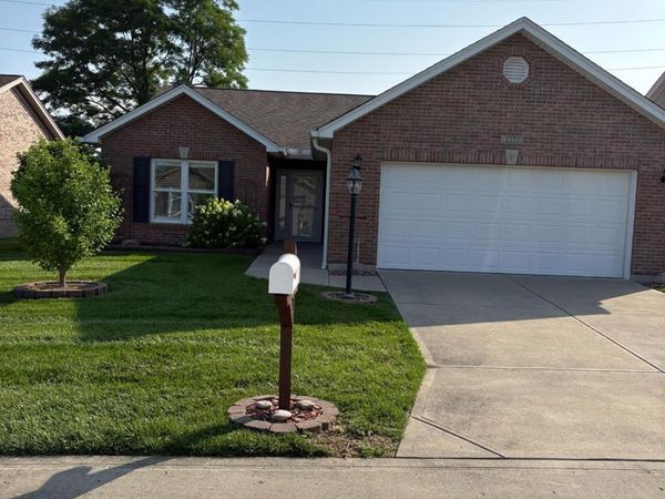 2232 Mossy Grove, Hamilton, OH 45013