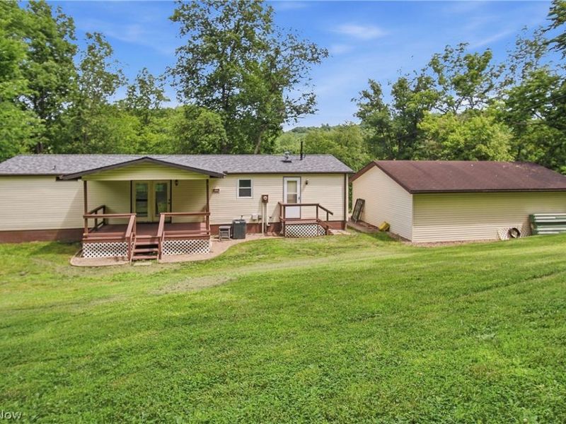 18850 Harl Weiller Road, Caldwell, OH 43724 Photo 2