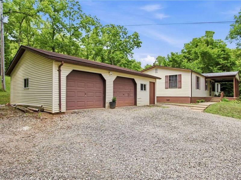 18850 Harl Weiller Road, Caldwell, OH 43724 Photo 4