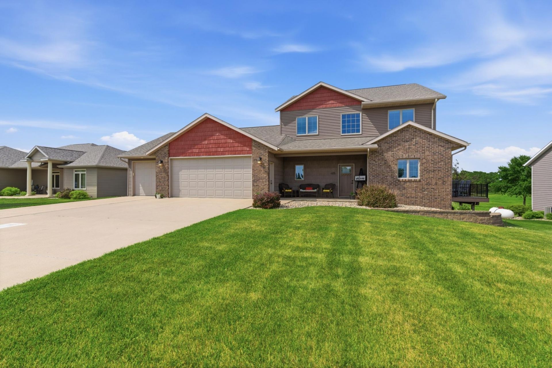 605 E 2nd Avenue, Beaver Creek, MN 56116