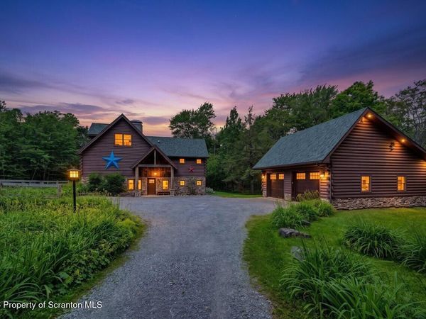1874 North Road, Thompson, PA 18465