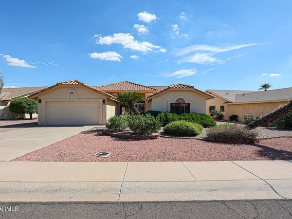 9863 W MENADOTA Drive, Peoria, AZ 85382