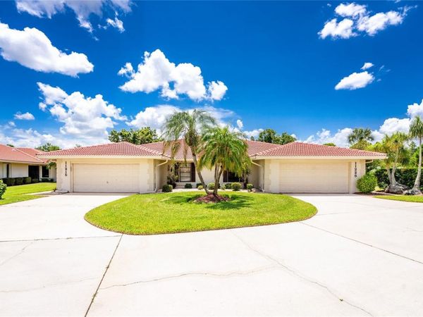 11215 SW COURTNEY DRIVE , LAKE SUZY, FL 34269