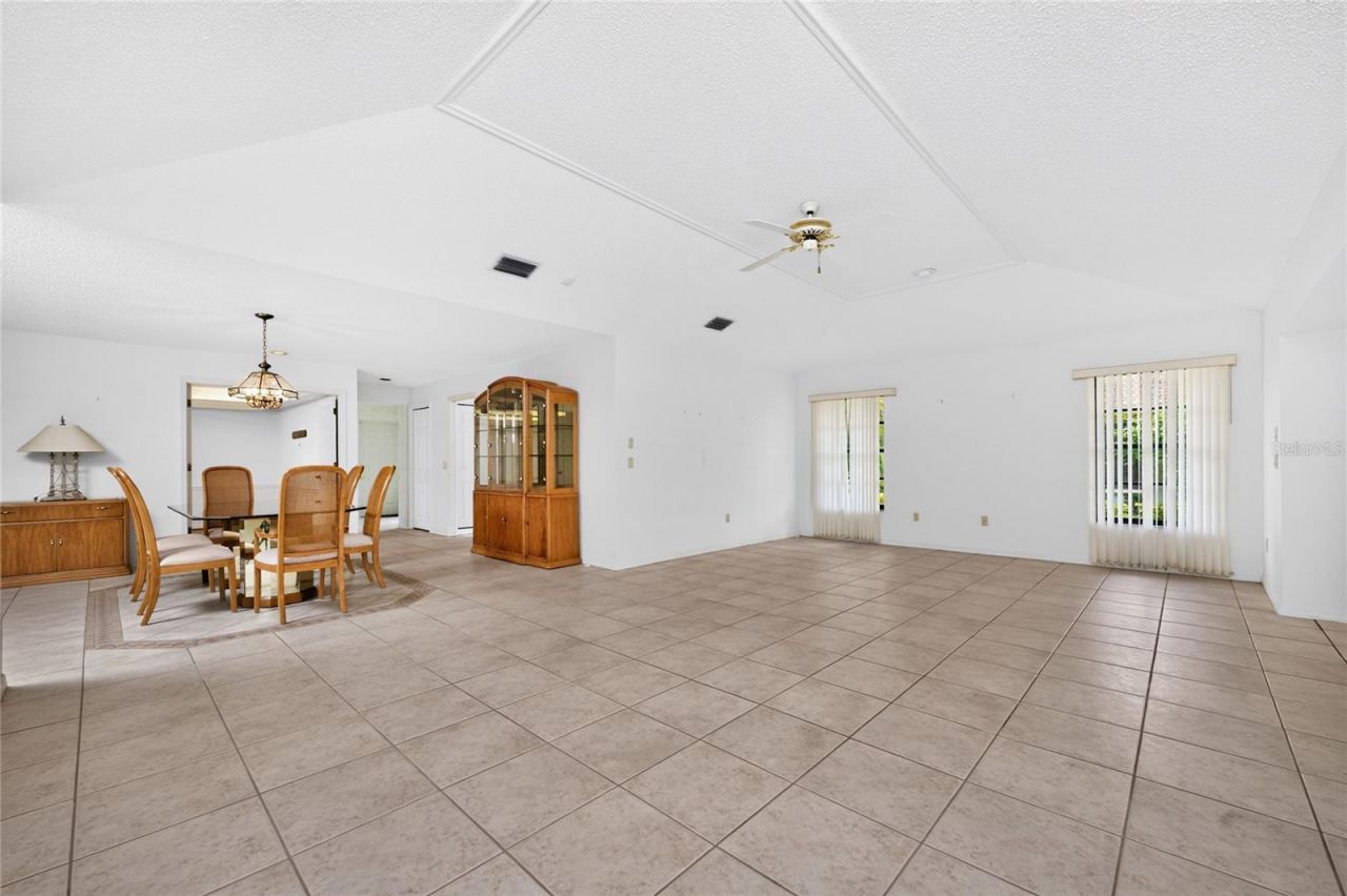 11215 SW Courtney Drive , Lake Suzy, FL 34269 Photo