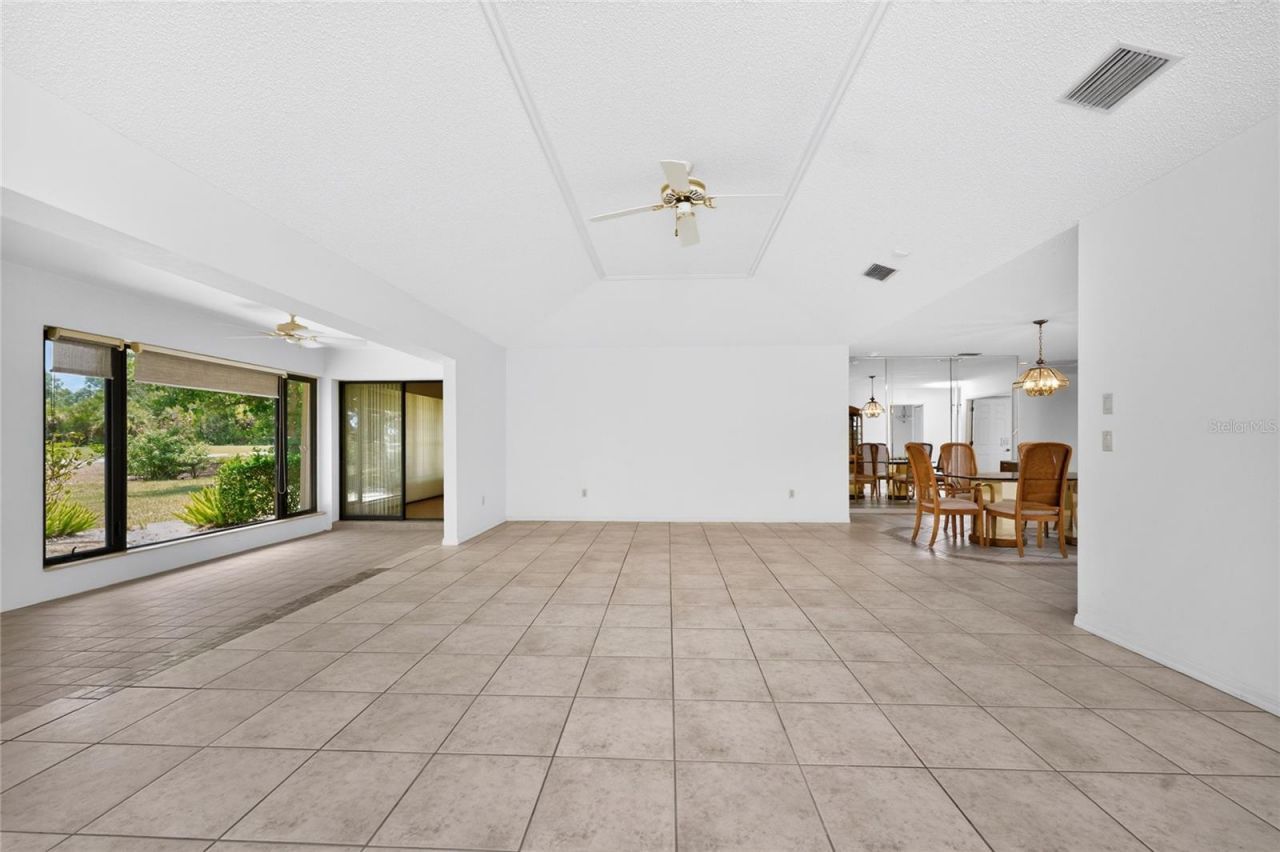 11215 SW Courtney Drive , Lake Suzy, FL 34269 Photo