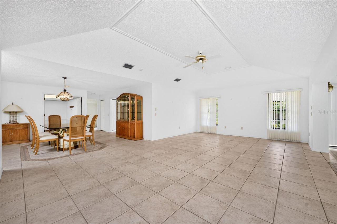 11215 SW Courtney Drive , Lake Suzy, FL 34269 Photo