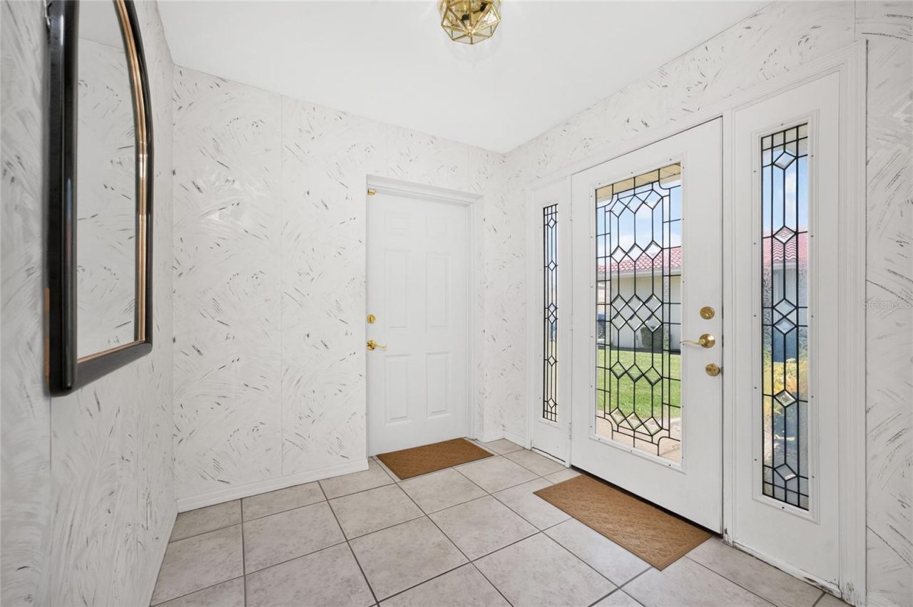 11215 SW Courtney Drive , Lake Suzy, FL 34269 Photo