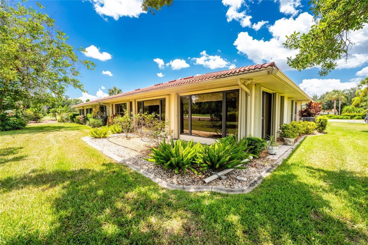 11215 SW Courtney Drive , Lake Suzy, FL 34269 Photo