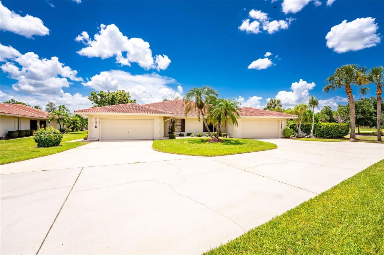 11215 SW Courtney Drive , Lake Suzy, FL 34269 Photo