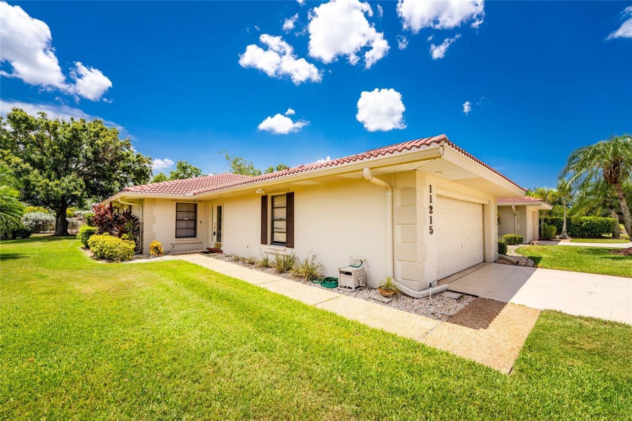 11215 SW Courtney Drive , Lake Suzy, FL 34269 Photo