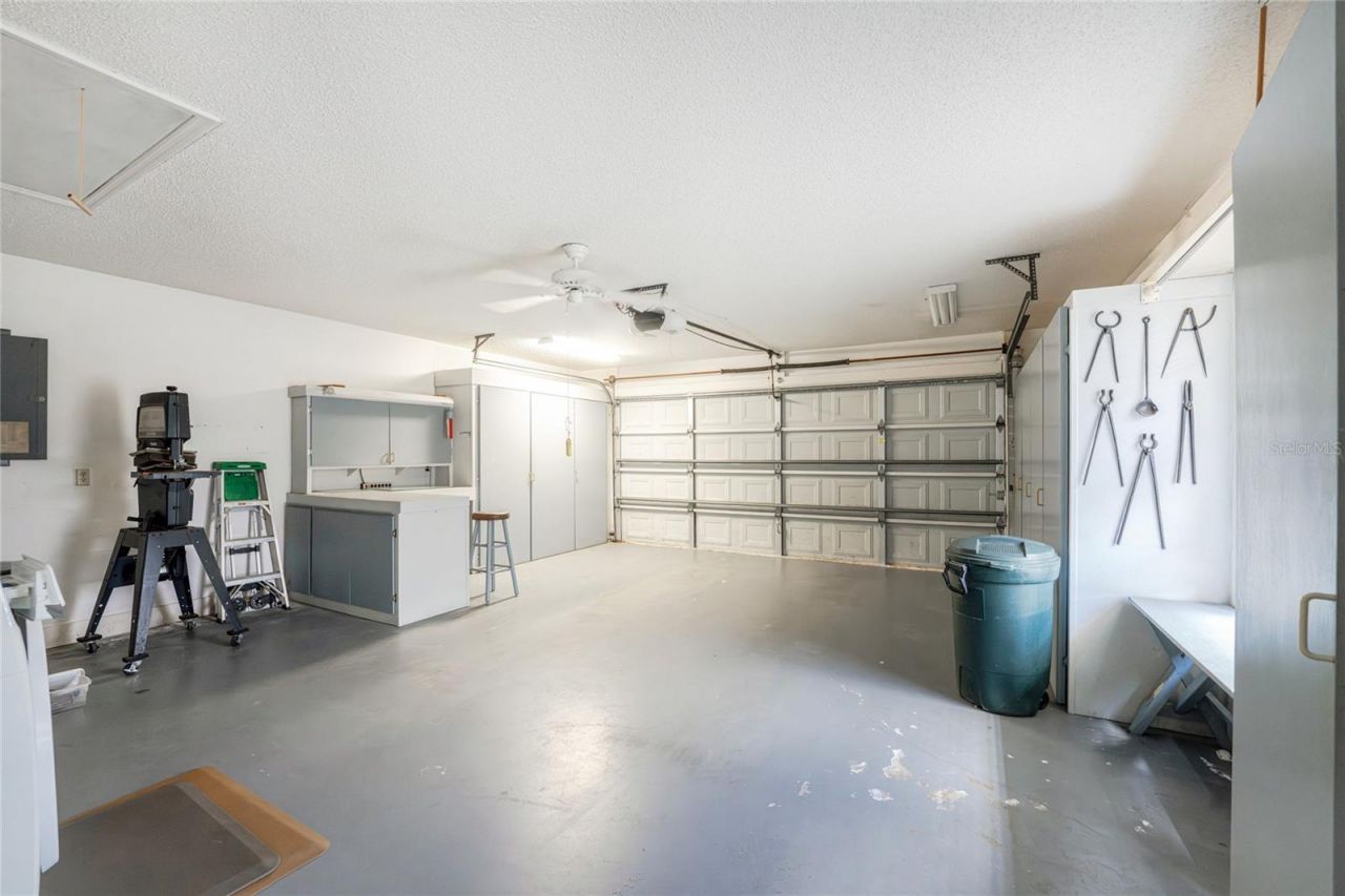 11215 SW Courtney Drive , Lake Suzy, FL 34269 Photo