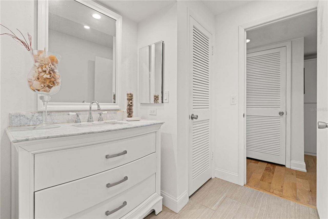 1 Colony Point Drive , Unit 15B, Punta Gorda, FL 33950 Photo