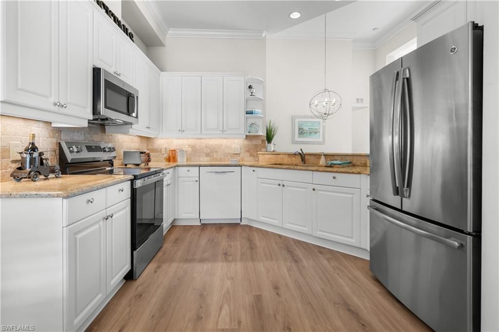 1540 Clermont Dr , Unit F403, Naples, FL 34109 Photo