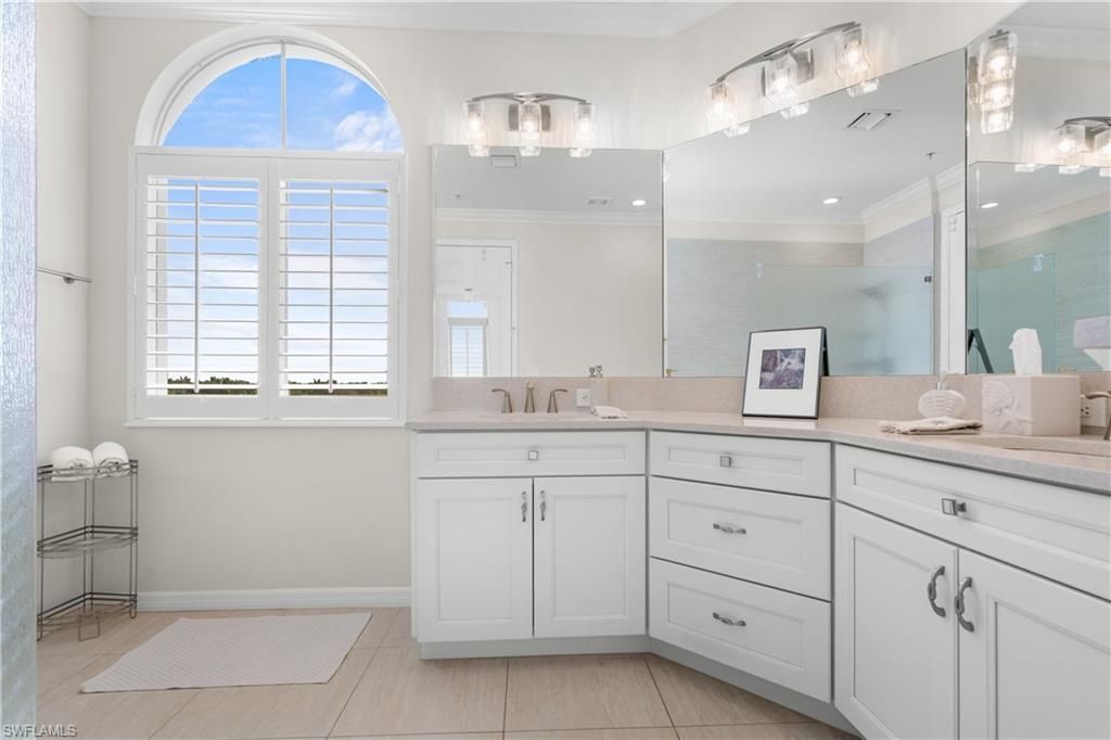 1540 Clermont Dr , Unit F403, Naples, FL 34109 Photo