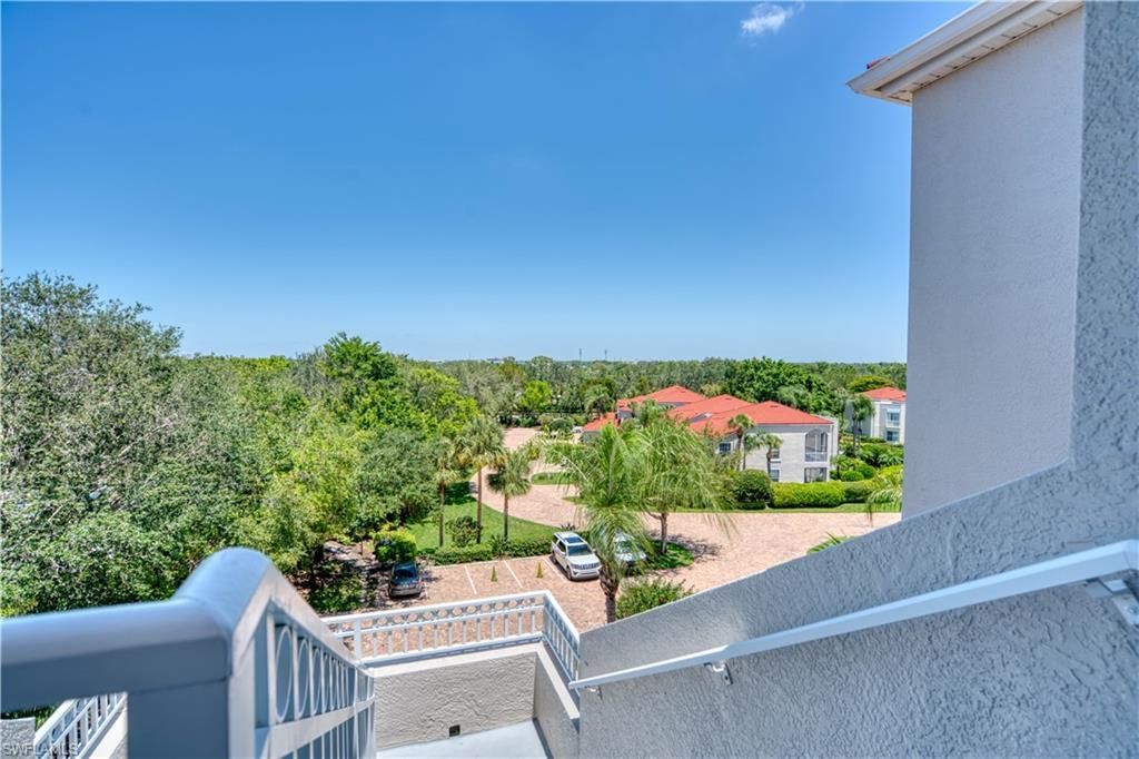 1540 Clermont Dr , Unit F403, Naples, FL 34109 Photo
