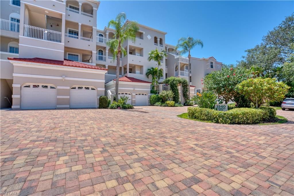 1540 Clermont Dr , Unit F403, Naples, FL 34109 Photo