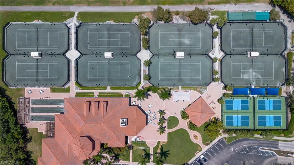 1540 Clermont Dr , Unit F403, Naples, FL 34109 Photo