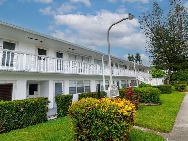 90 Berkshire D , Unit 90, West Palm Beach, FL 33417