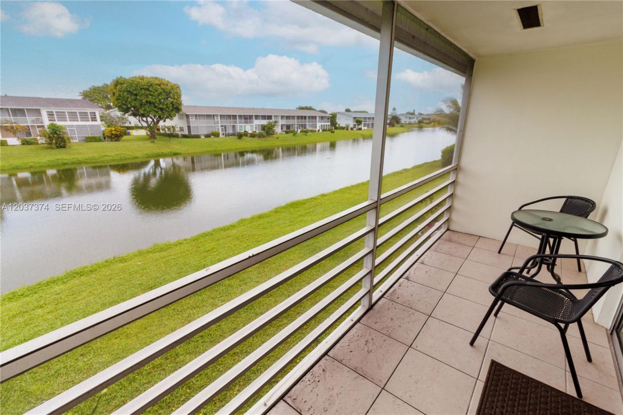90 Berkshire D , Unit 90, West Palm Beach, FL 33417 Photo