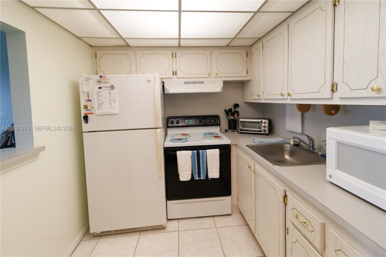 90 Berkshire D , Unit 90, West Palm Beach, FL 33417 Photo