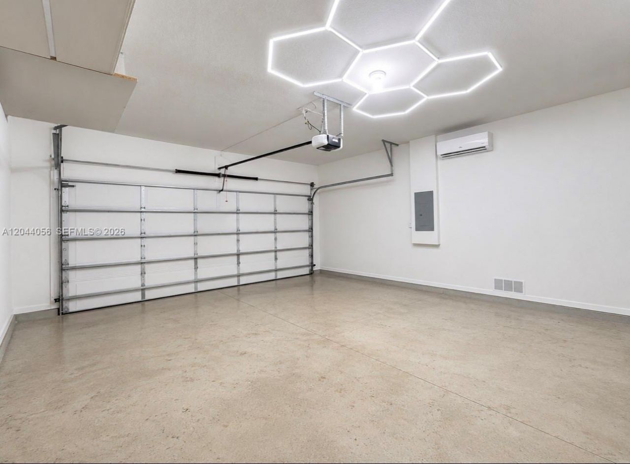 363 NE 35th Ter , Homestead, FL 33033 Photo