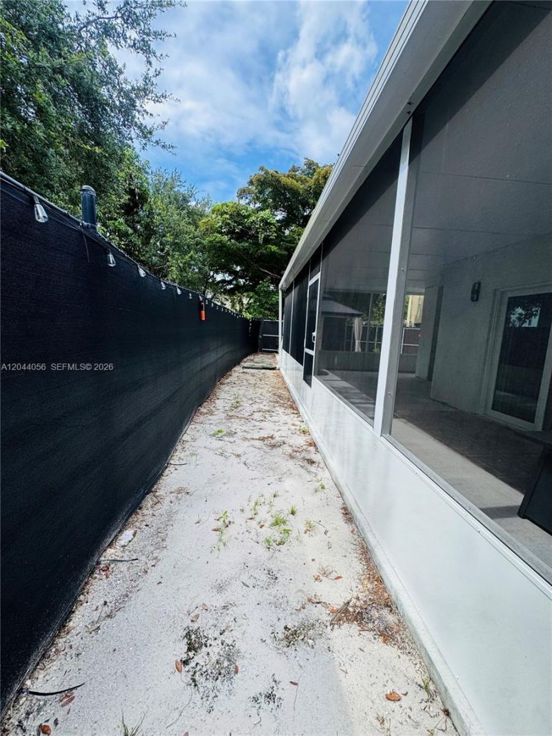 363 NE 35th Ter , Homestead, FL 33033 Photo
