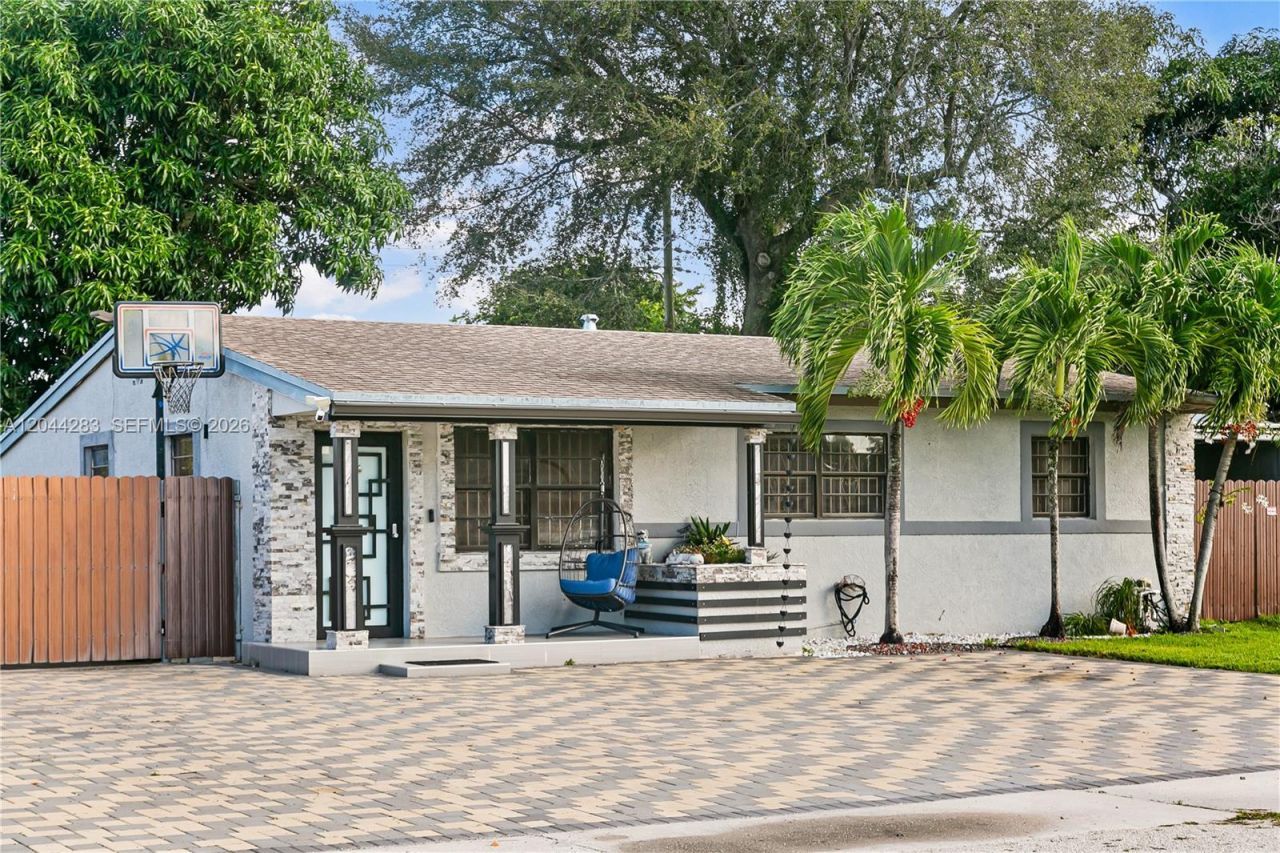3311 NW 171st St, Miami Gardens, FL 33056 Photo