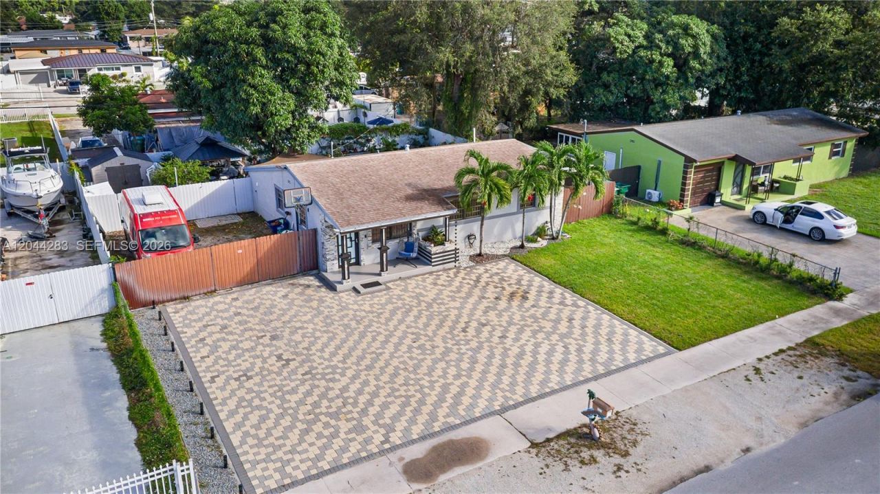 3311 NW 171st St, Miami Gardens, FL 33056 Photo