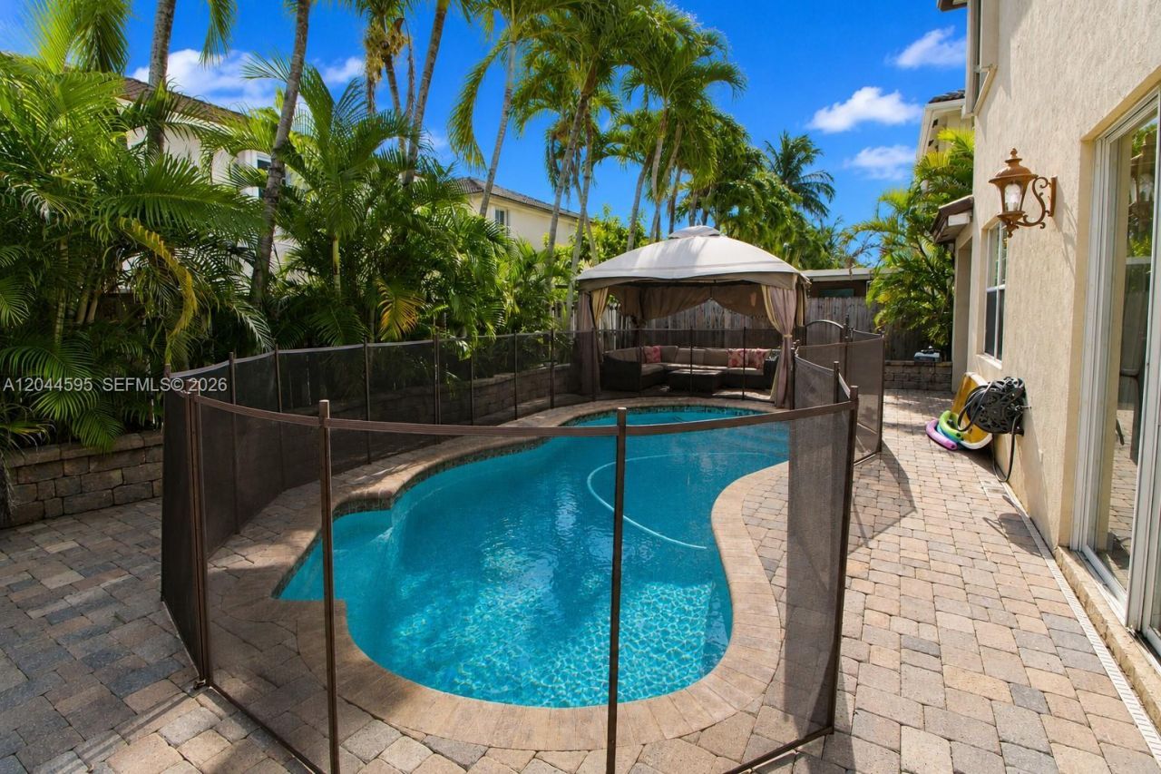 13989 SW 155th Ter , Miami, FL 33177 Photo