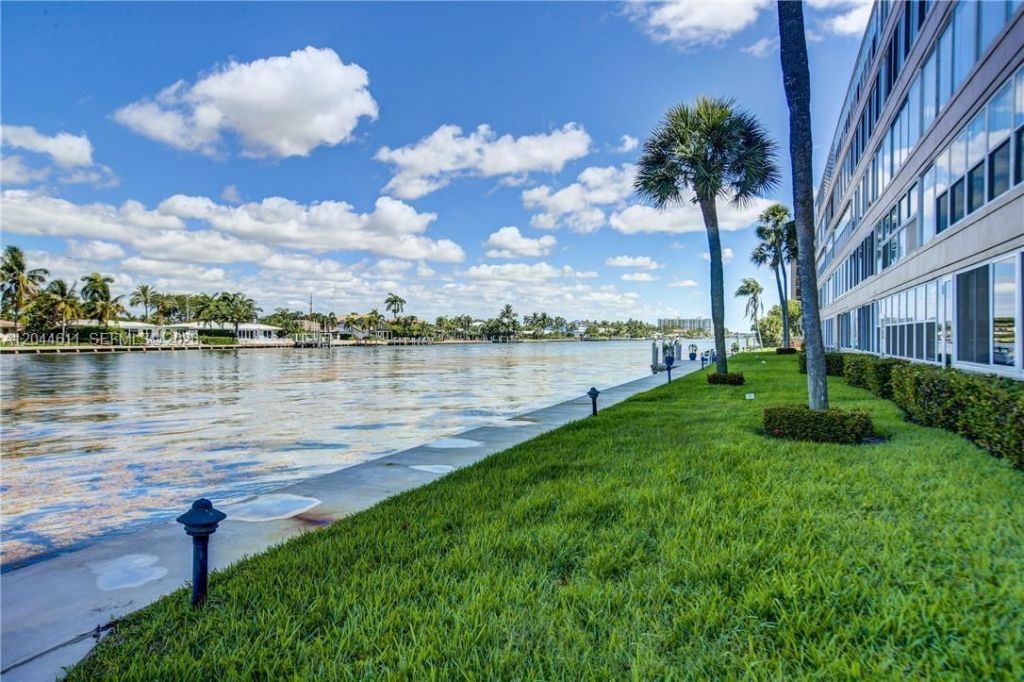 401 N Riverside Dr, Unit 504, Pompano Beach, FL 33062 Photo