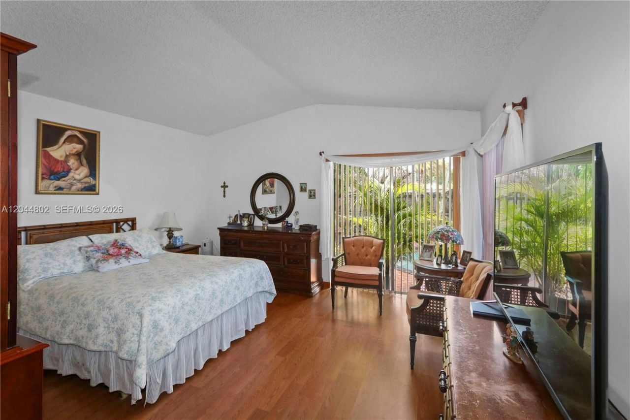 12730 SW 119th St , Miami, FL 33186 Photo