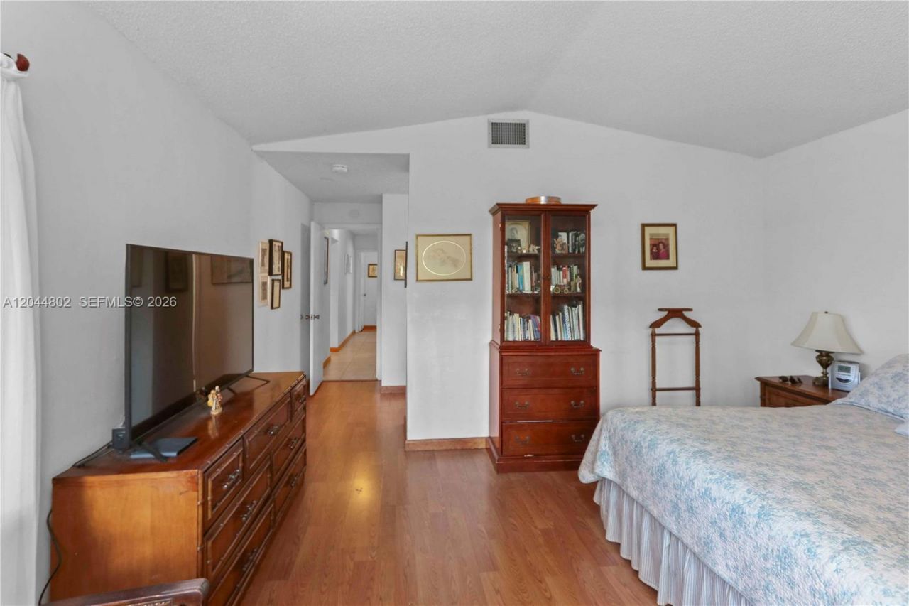12730 SW 119th St , Miami, FL 33186 Photo