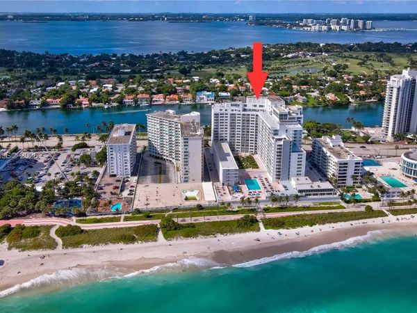 5401 Collins Ave , Unit 928, Miami Beach, FL 33140