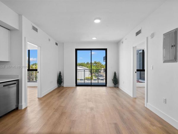 2479 NE 192nd St , Unit 308, Miami, FL 33180