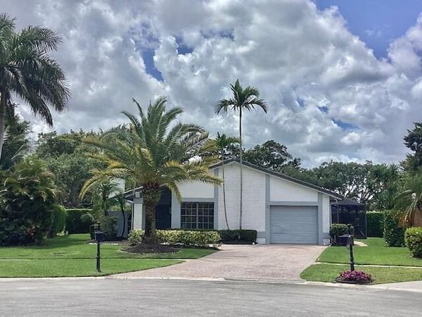 10496 Augusta Court, Boca Raton, FL 33498