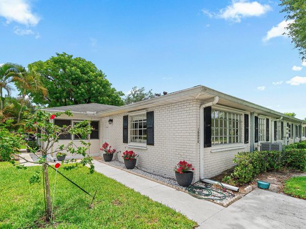 10098 S 40th Drive S, Boynton Beach, FL 33436