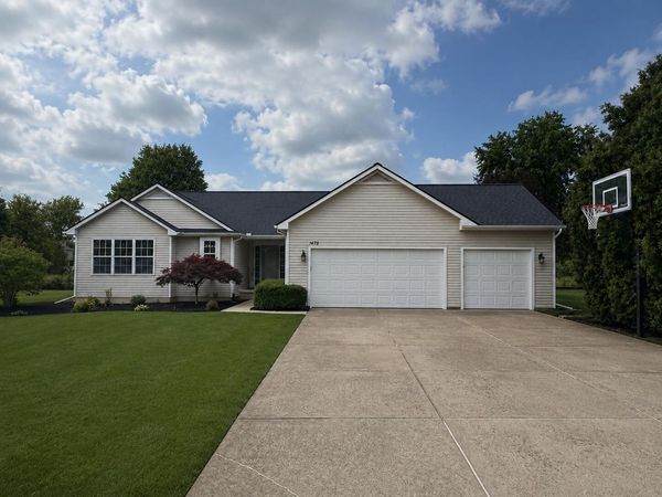 1478 Manistee Drive, Grand Blanc, MI 48439