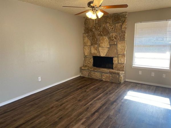 1608 Sun Valley Drive, Unit C, Cleburne, TX 76033
