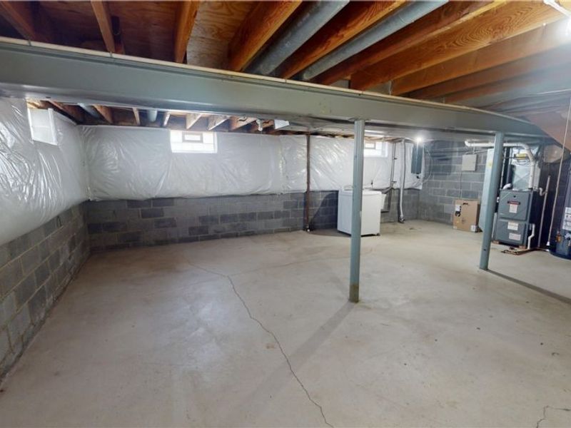 7420 Royalview Drive , Parma, OH 44129 Photo 14