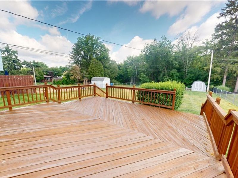 7420 Royalview Drive , Parma, OH 44129 Photo 15