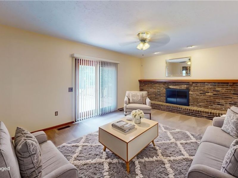 7420 Royalview Drive , Parma, OH 44129 Photo 7