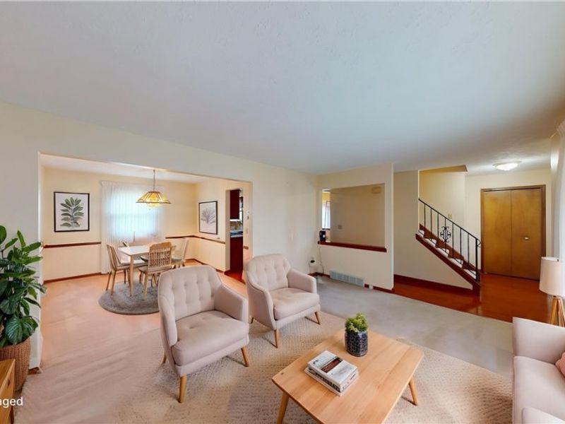 7420 Royalview Drive , Parma, OH 44129 Photo 8