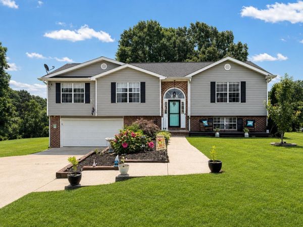 8618 Brookshadow Drive, Hixson, TN 37343