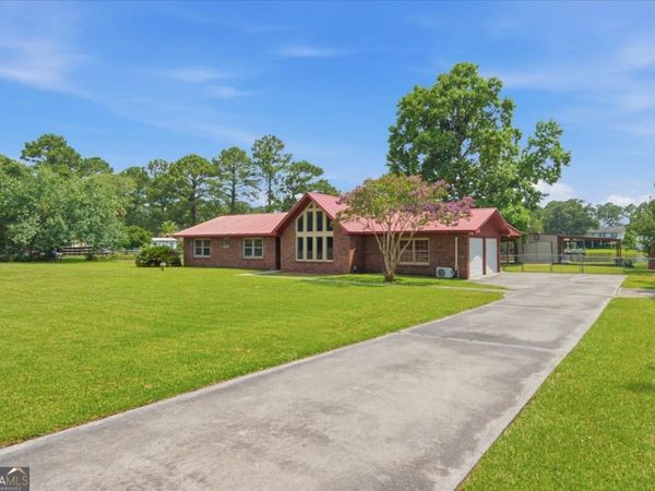 97 Burgess Circle, Brunswick, GA 31523