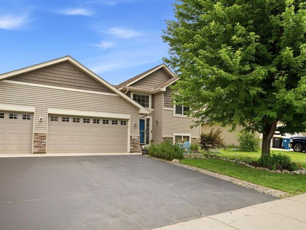 1773 Gotland Lane, Shakopee, MN 55379